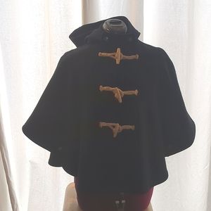 By Gerald & Stewart/Fidelity Capelet